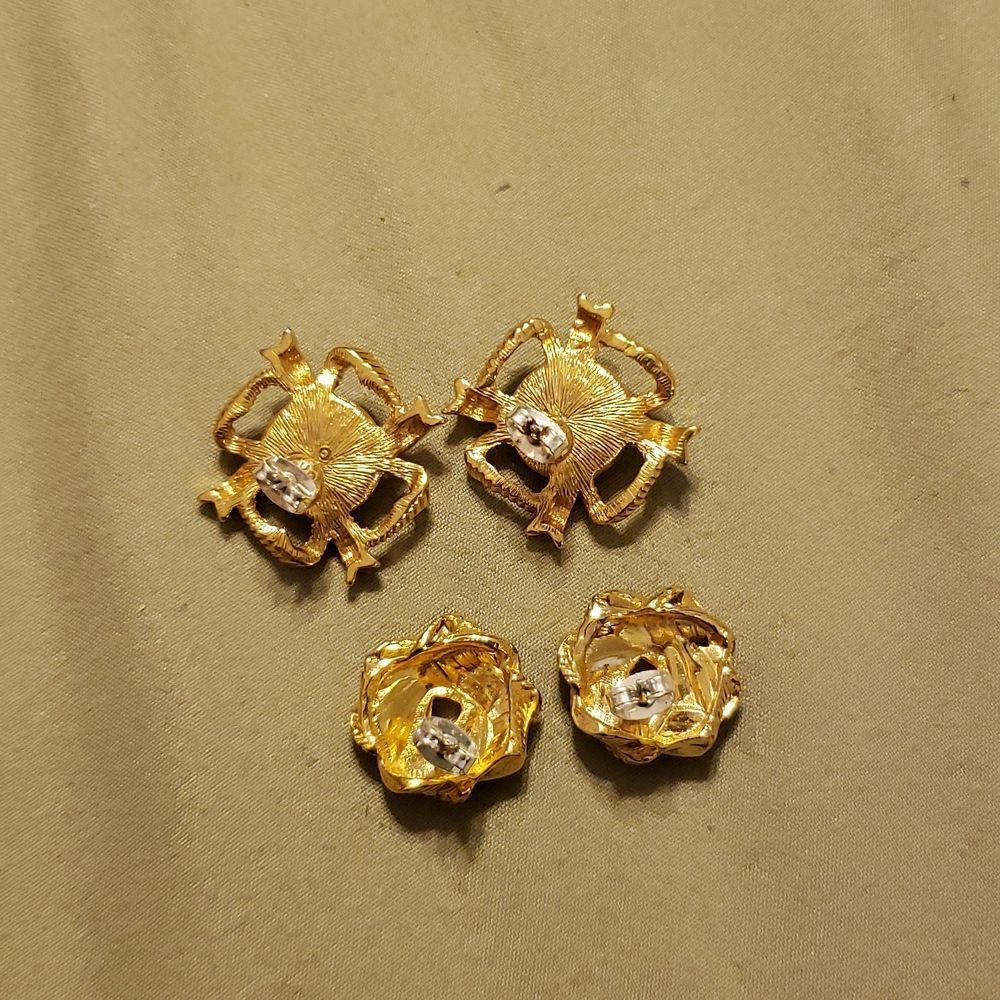 2 pair earrings - Picture 3 of 3